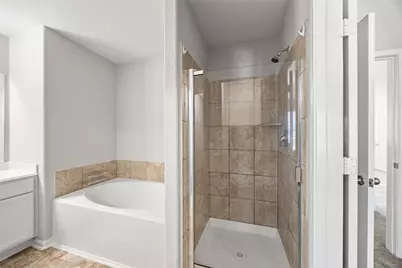 15414 Winding Boardwalk Way, Houston, TX 77044 - Photo 16