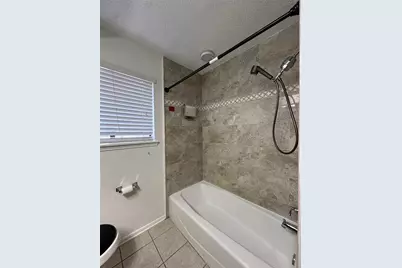 1410 Blalock Road #9, Houston, TX 77055 - Photo 14