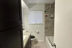 1410 Blalock Rd, Houston, TX 77055 - Photo 12