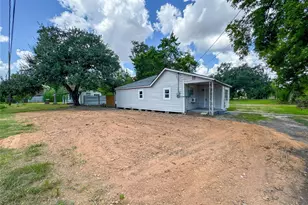 12816 Mykawa Rd, Brookside Village, TX 77581 - Photo 2