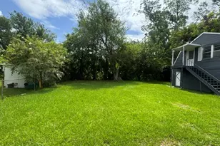 1607 W Houston Dr, La Marque, TX 77568 - Photo 32