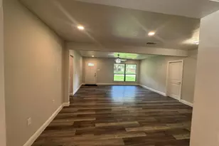 1607 W Houston Dr, La Marque, TX 77568 - Photo 8