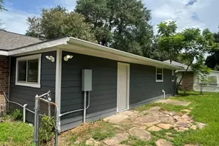1607 W Houston Dr, La Marque, TX 77568 - Photo 20