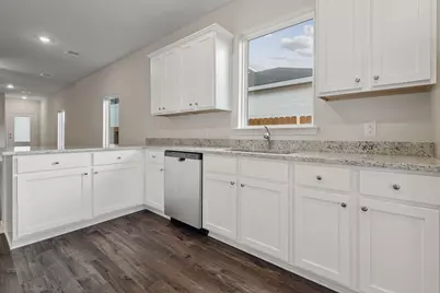 15870 Berry Hill Drive, Conroe, TX 77303 - Photo 6