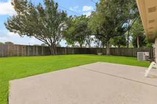 16010 Cedar Gully Dr, Friendswood, TX 77546 - Photo 26
