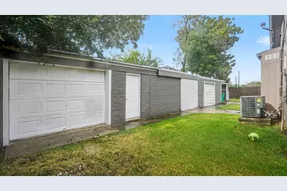 12 E Homan Street, Baytown, TX 77520 - Photo 22
