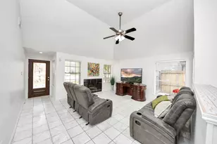 13943 Cantwell Dr, Houston, TX 77014 - Photo 8