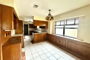 15503 Monte Vista Dr, Houston, TX 77083 - Photo 8