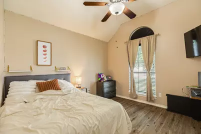 155 Silverbell Circle, Lake Jackson, TX 77566 - Photo 18