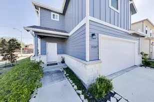 10207 Cannons Run Way, Houston, TX 77034 - Photo 2