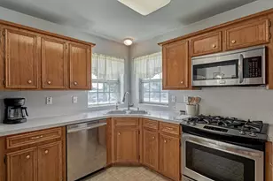 9749 E Shore Dr, Willis, TX 77318 - Photo 14