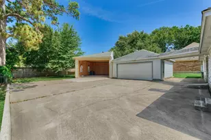 9749 E Shore Dr, Willis, TX 77318 - Photo 28
