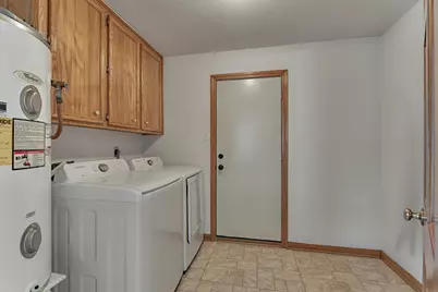 9749 E Shore Drive, Willis, TX 77318 - Photo 16