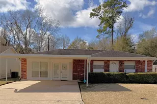 4665 Glen Oaks Cir, Beaumont, TX 77708 - Photo 1