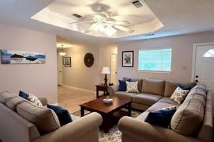 4665 Glen Oaks Cir, Beaumont, TX 77708 - Photo 4