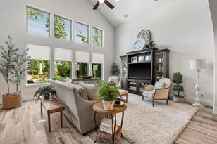 33 N Waterbridge Dr, Tomball, TX 77375 - Photo 8