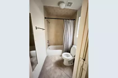 911 Byrne Street #5, Houston, TX 77009 - Photo 6