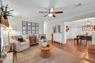 219 S Shanks St, Clute, TX 77531 - Photo 6