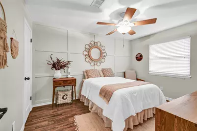 219 S Shanks Street, Clute, TX 77531 - Photo 22