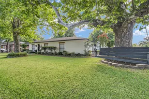 219 S Shanks St, Clute, TX 77531 - Photo 1