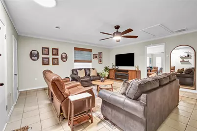 219 S Shanks Street, Clute, TX 77531 - Photo 16