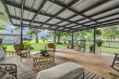 219 S Shanks Street, Clute, TX 77531 - Photo 32