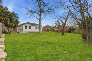 5715 Enid St, Houston, TX 77009 - Photo 28