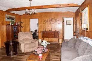 317 Hickory Dr E, Livingston, TX 77351 - Photo 6