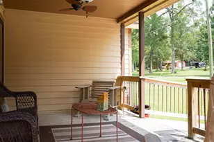 317 Hickory Dr E, Livingston, TX 77351 - Photo 4