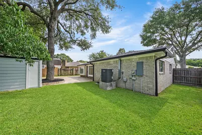 9607 Rumbling Wood Lane, Houston, TX 77086 - Photo 24