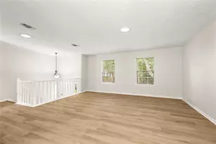 12 S Cypress Pine Dr, The Woodlands, TX 77381 - Photo 8