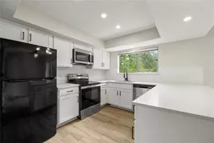12 S Cypress Pine Dr, The Woodlands, TX 77381 - Photo 14