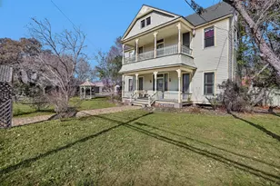 311 E Colorado St, La Grange, TX 78945 - Photo 4