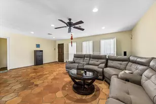 5154 Beechnut St, Houston, TX 77096 - Photo 8