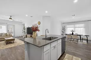 12812 Tokenhouse Ln, Houston, TX 77047 - Photo 8