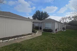 10935 Indian Vista Dr, Houston, TX 77064 - Photo 2