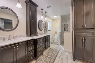 54 Royal Oak Cir, Lake Jackson, TX 77566 - Photo 34