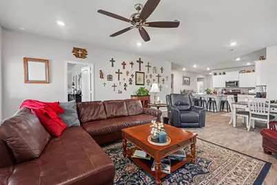 2403 Divot Lane, Navasota, TX 77868 - Photo 10