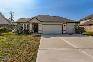12243 N Chestnut Hls Dr, Conroe, TX 77303 - Photo 1