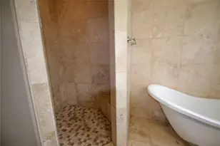 278 Debbie Ln, San Leon, TX 77539 - Photo 16