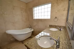 278 Debbie Ln, San Leon, TX 77539 - Photo 14