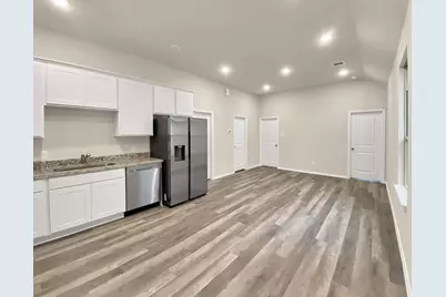 11593 Persimmon Street, Willis, TX 77318 - Photo 4