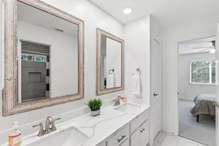 134 Quiet Oak Cir, The Woodlands, TX 77381 - Photo 34