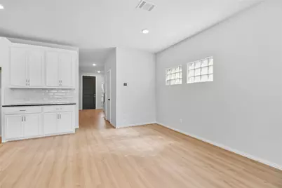 2015 Gardenia Court, Sugar Land, TX 77498 - Photo 12