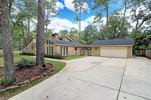 811 Castle Hill Trail, Kingwood, TX 77339 - Photo 2