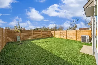 8664 Easthaven Boulevard, Houston, TX 77075 - Photo 18