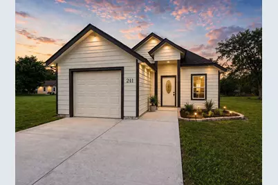 241 SE 19 Th St, Hempstead, TX 77445 - Photo 1