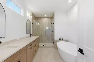 2212 Lou Ellen Ln, Houston, TX 77018 - Photo 34