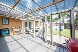 104 Bonita Ave, Galveston, TX 77550 - Photo 36