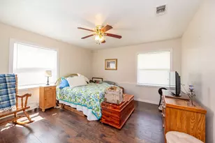 104 Bonita Ave, Galveston, TX 77550 - Photo 28